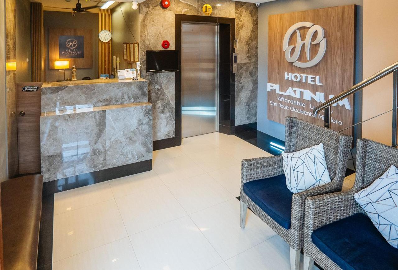 Reddoorz Plus @ Hotel Platinum Occidental Mindoro San Jose  Exterior foto