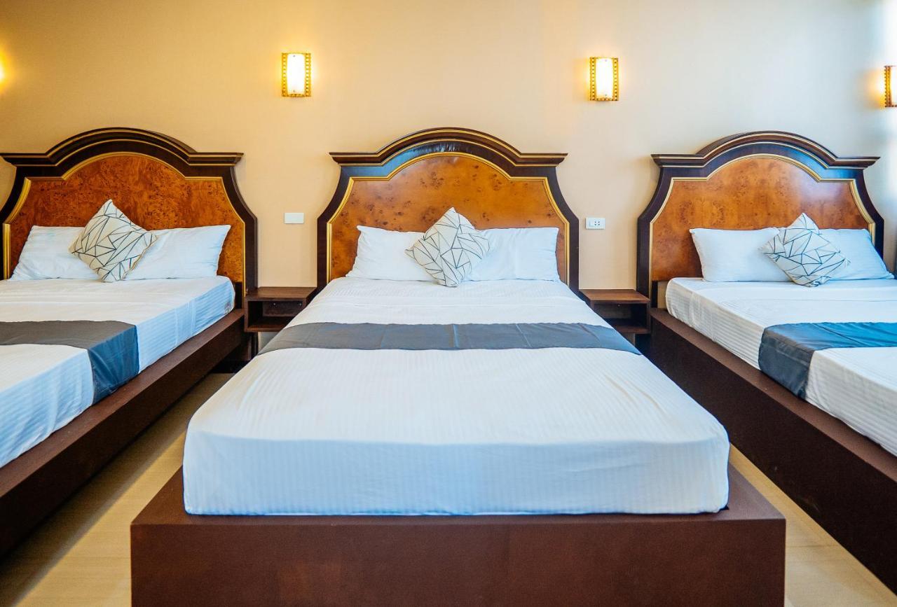 Reddoorz Plus @ Hotel Platinum Occidental Mindoro San Jose  Exterior foto